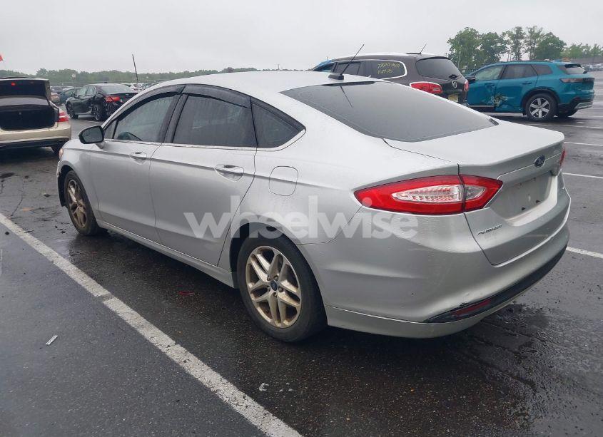Photo 3 of 2013 Ford Fusion SE (VIN 3FA6P0H71DR274794)
