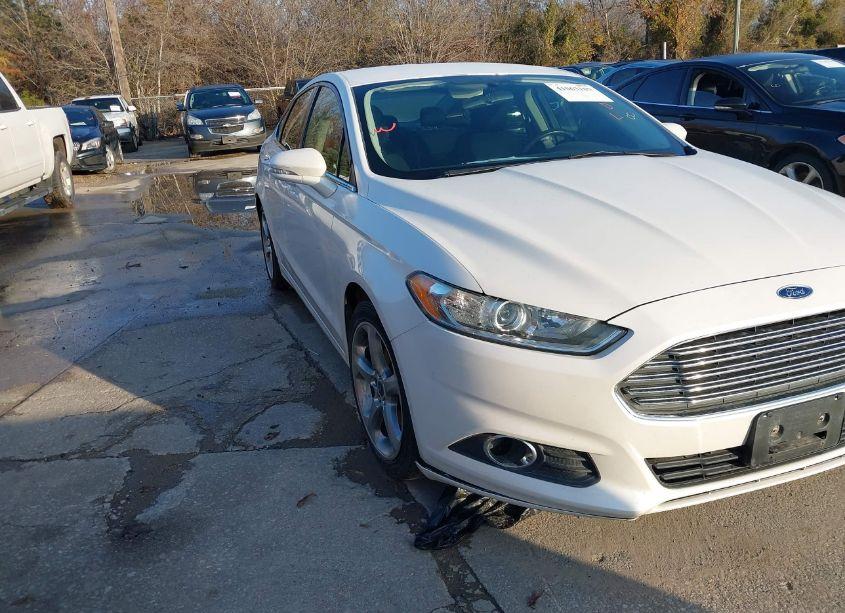2013 Ford Fusion SE (VIN 3FA6P0H71DR322990) main photo