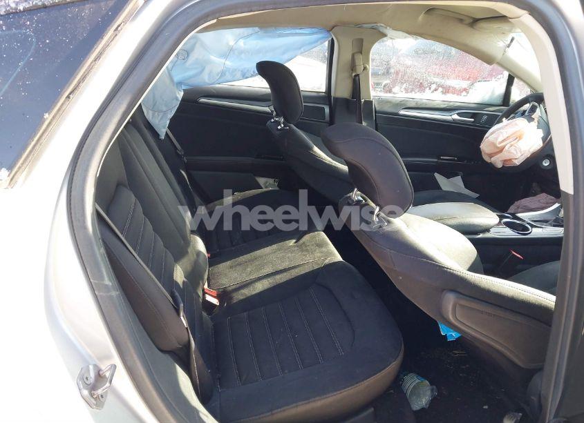 Photo 8 of 2013 Ford Fusion SE (VIN 3FA6P0H71DR331883)