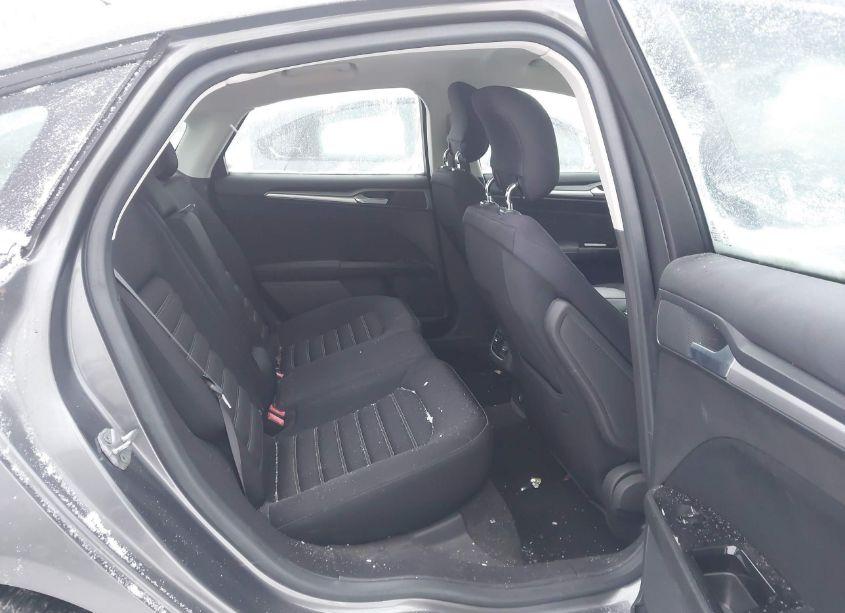 Photo 8 of 2013 Ford Fusion SE (VIN 3FA6P0H71DR384812)