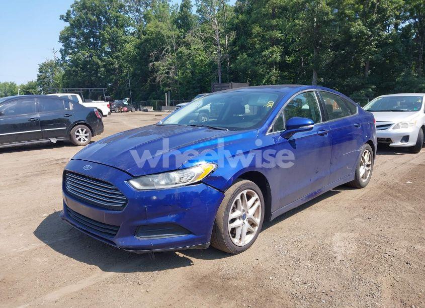 Photo 2 of 2014 Ford Fusion SE (VIN 3FA6P0H71ER104811)