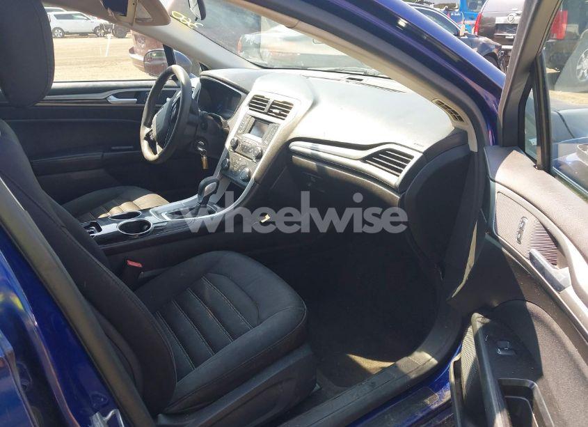 Photo 5 of 2014 Ford Fusion SE (VIN 3FA6P0H71ER104811)