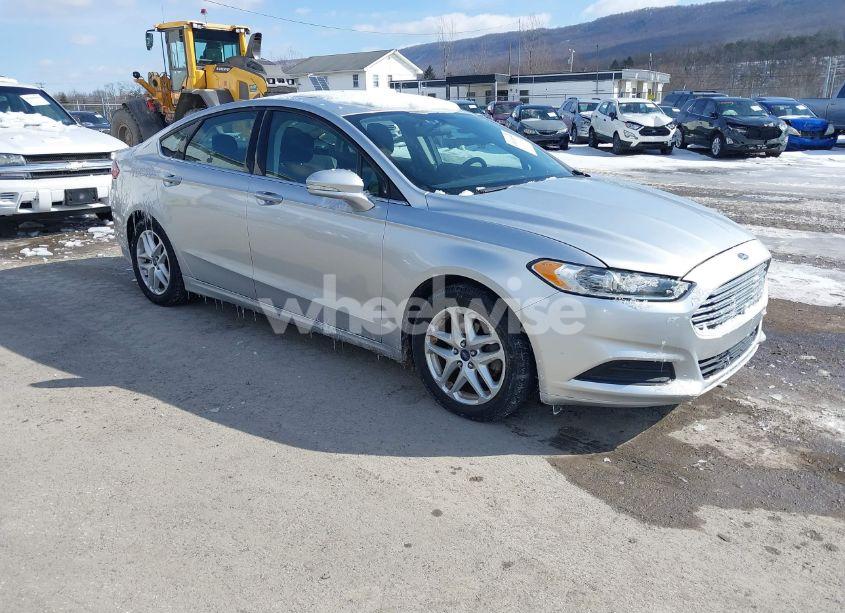 2014 Ford Fusion SE (VIN 3FA6P0H71ER113623) main photo