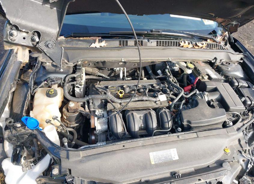 Photo 10 of 2014 Ford Fusion SE (VIN 3FA6P0H71ER132821)