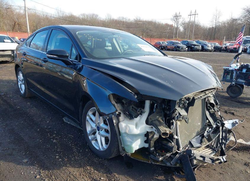 Photo 6 of 2014 Ford Fusion SE (VIN 3FA6P0H71ER132821)