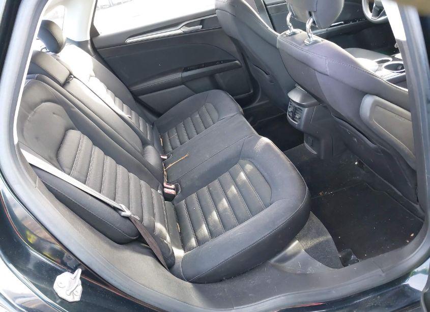 Photo 8 of 2014 Ford Fusion SE (VIN 3FA6P0H71ER132821)