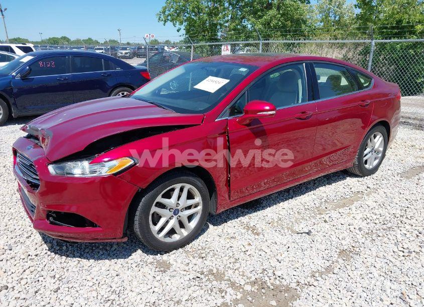 Photo 2 of 2014 Ford Fusion SE (VIN 3FA6P0H71ER135248)