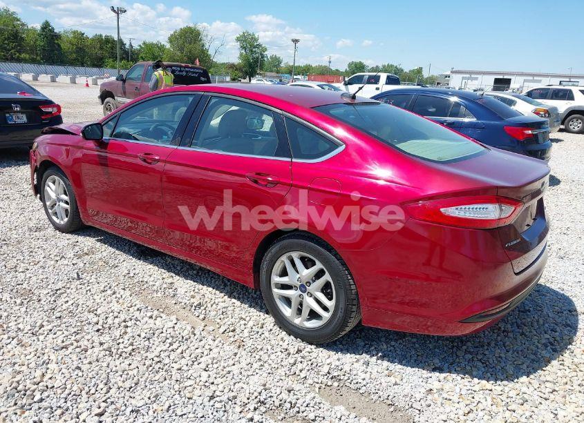 Photo 3 of 2014 Ford Fusion SE (VIN 3FA6P0H71ER135248)