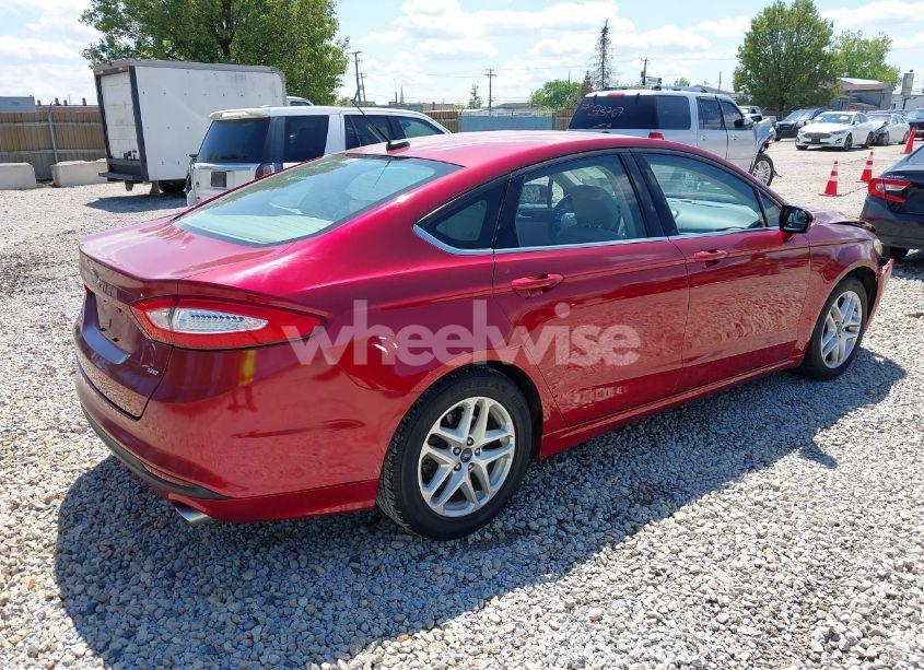 Photo 4 of 2014 Ford Fusion SE (VIN 3FA6P0H71ER135248)
