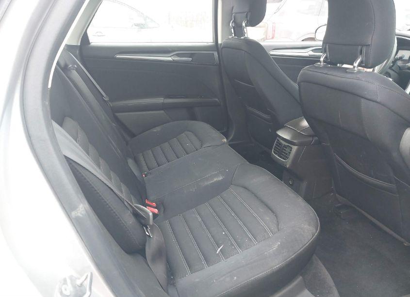 Photo 8 of 2014 Ford Fusion SE (VIN 3FA6P0H71ER187852)