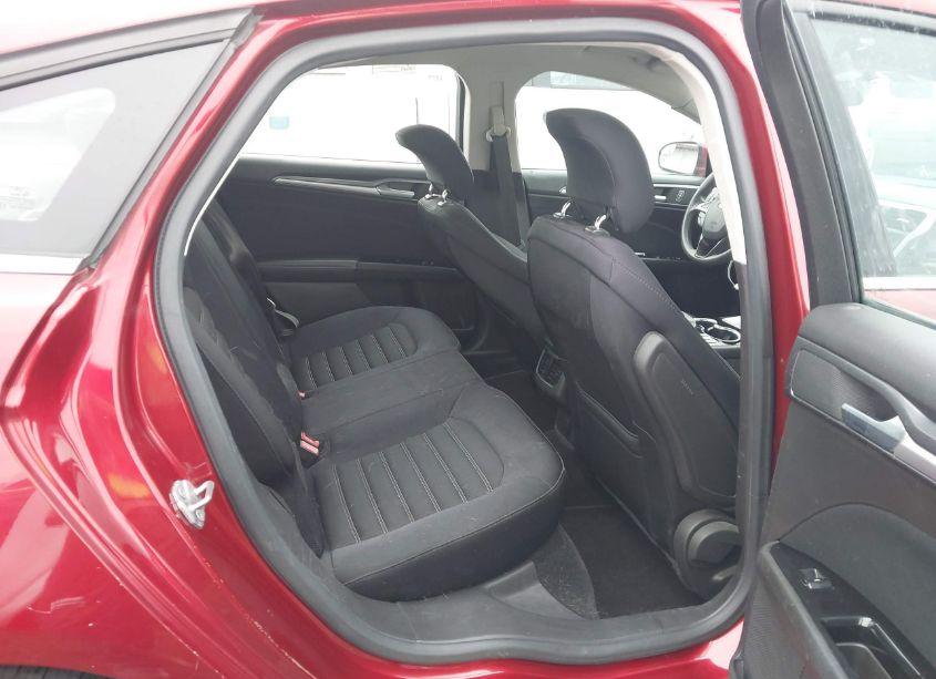 Photo 8 of 2014 Ford Fusion SE (VIN 3FA6P0H71ER230358)