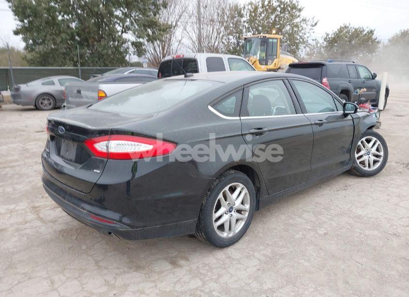 Photo 4 of 2014 Ford Fusion SE (VIN 3FA6P0H71ER362519)