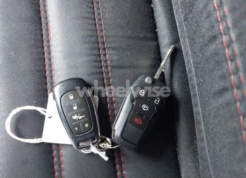 Photo 11 of 2014 Ford Fusion SE (VIN 3FA6P0H71ER362858)