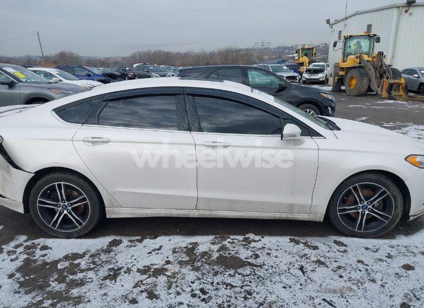 Photo 14 of 2014 Ford Fusion SE (VIN 3FA6P0H71ER362858)