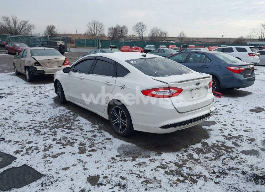 Photo 3 of 2014 Ford Fusion SE (VIN 3FA6P0H71ER362858)