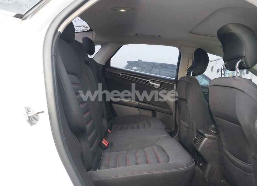 Photo 8 of 2014 Ford Fusion SE (VIN 3FA6P0H71ER362858)