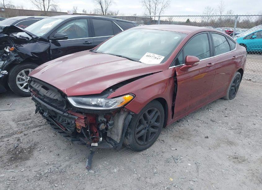 Photo 2 of 2014 Ford Fusion SE (VIN 3FA6P0H71ER388182)