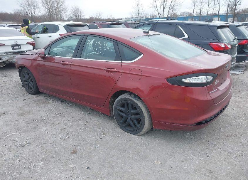 Photo 3 of 2014 Ford Fusion SE (VIN 3FA6P0H71ER388182)