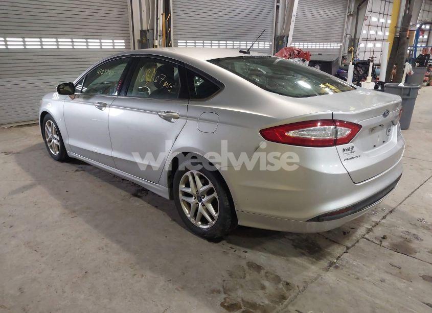 Photo 3 of 2015 Ford Fusion SE (VIN 3FA6P0H71FR137874)