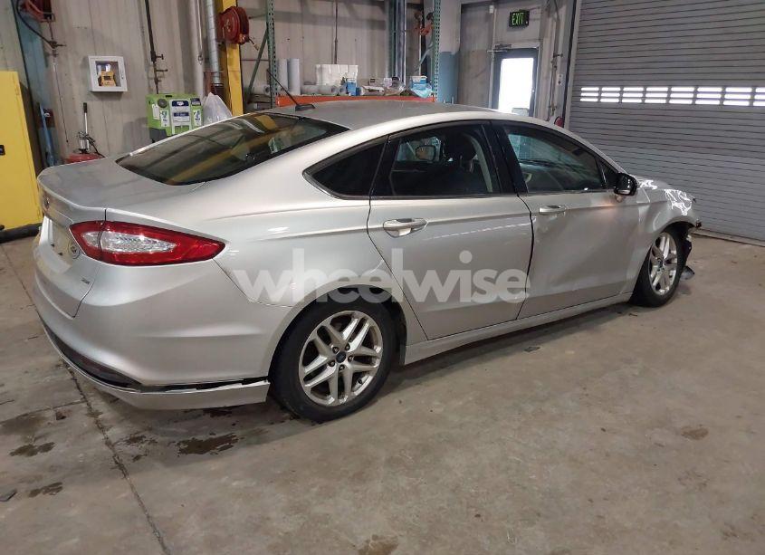 Photo 4 of 2015 Ford Fusion SE (VIN 3FA6P0H71FR137874)