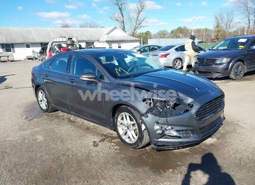 2015 Ford Fusion SE (VIN 3FA6P0H71FR153038) main photo