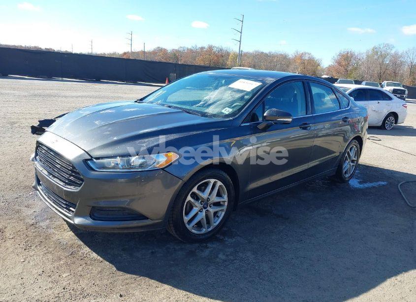 Photo 2 of 2015 Ford Fusion SE (VIN 3FA6P0H71FR153038)