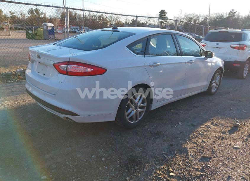 Photo 4 of 2015 Ford Fusion SE (VIN 3FA6P0H71FR156411)