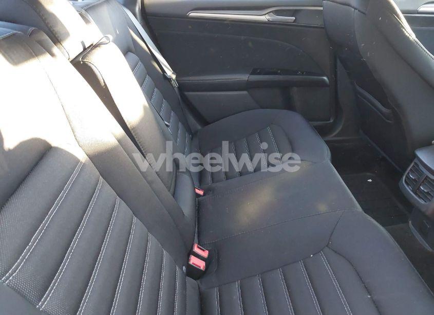 Photo 8 of 2015 Ford Fusion SE (VIN 3FA6P0H71FR156411)