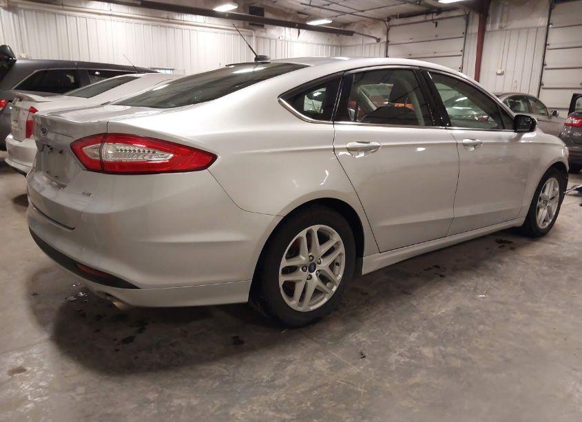 Photo 4 of 2015 Ford Fusion SE (VIN 3FA6P0H71FR159275)