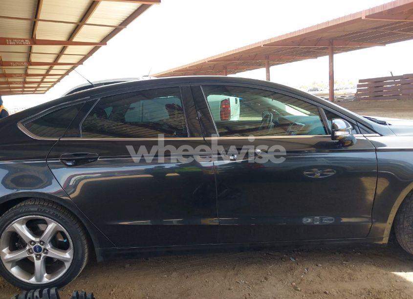 Photo 13 of 2015 Ford Fusion SE (VIN 3FA6P0H71FR214341)