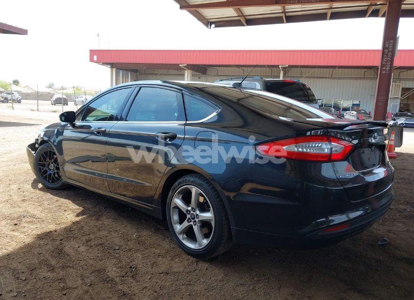 Photo 3 of 2015 Ford Fusion SE (VIN 3FA6P0H71FR214341)