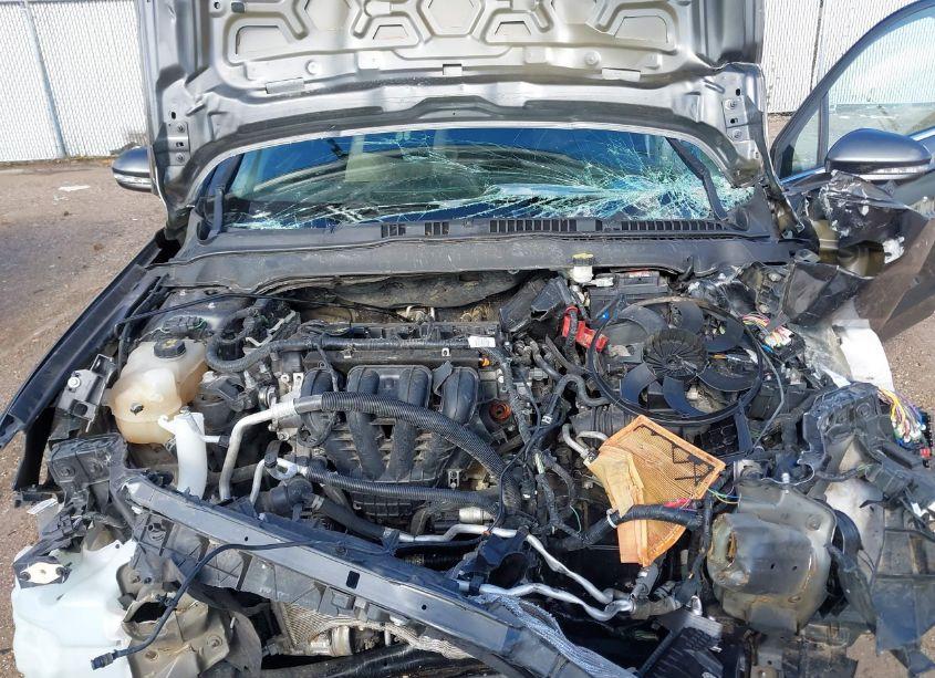 Photo 10 of 2015 Ford Fusion SE (VIN 3FA6P0H71FR219359)