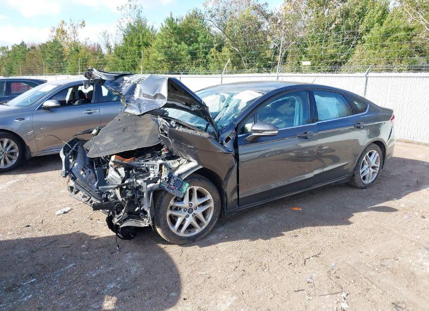 Photo 2 of 2015 Ford Fusion SE (VIN 3FA6P0H71FR219359)