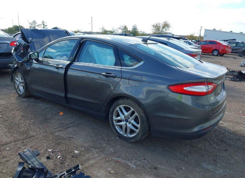 Photo 3 of 2015 Ford Fusion SE (VIN 3FA6P0H71FR219359)