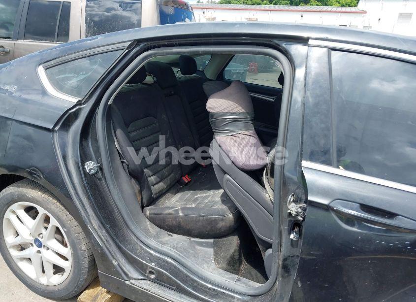 Photo 13 of 2015 Ford Fusion SE (VIN 3FA6P0H71FR242592)