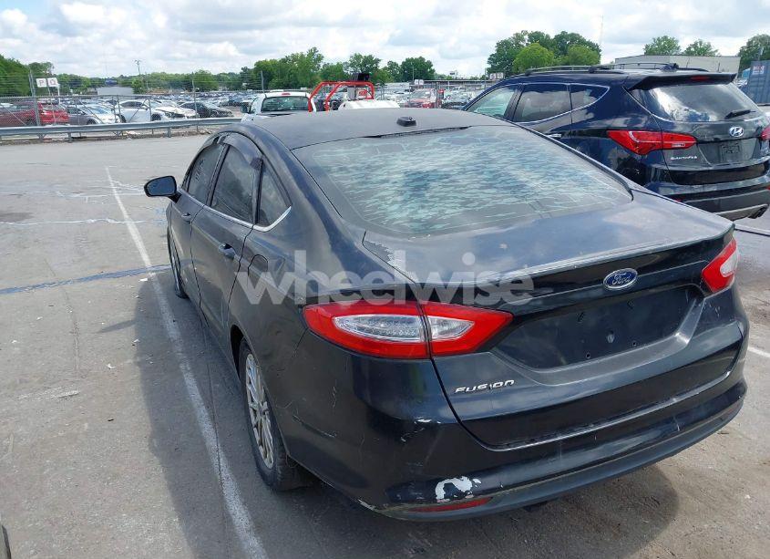 Photo 3 of 2015 Ford Fusion SE (VIN 3FA6P0H71FR242592)
