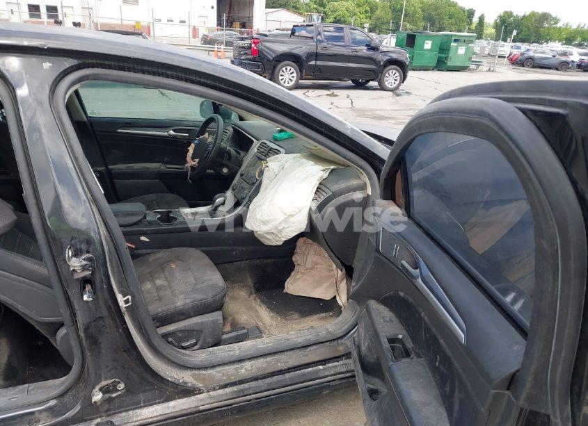 Photo 5 of 2015 Ford Fusion SE (VIN 3FA6P0H71FR242592)