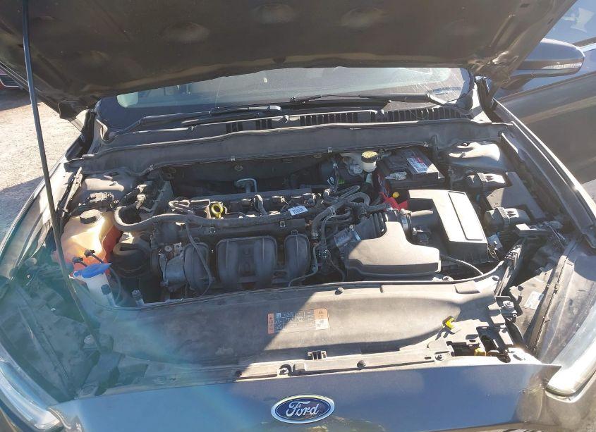 Photo 10 of 2015 Ford Fusion SE (VIN 3FA6P0H71FR260655)