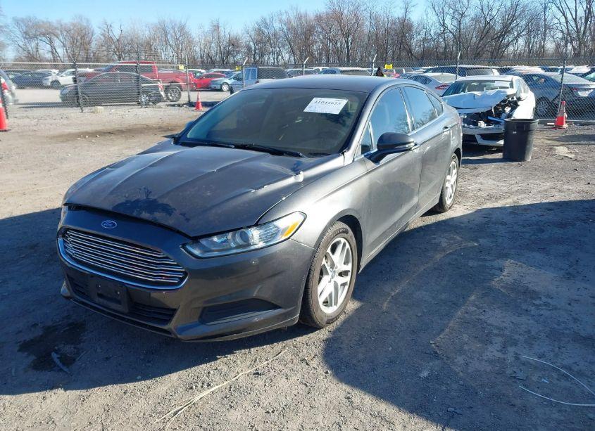 Photo 2 of 2015 Ford Fusion SE (VIN 3FA6P0H71FR260655)