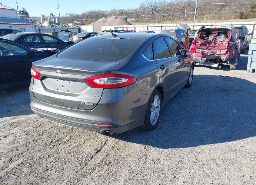 Photo 4 of 2015 Ford Fusion SE (VIN 3FA6P0H71FR260655)