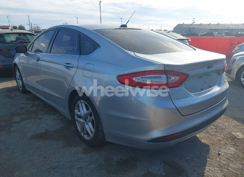 Photo 3 of 2015 Ford Fusion SE (VIN 3FA6P0H71FR292392)