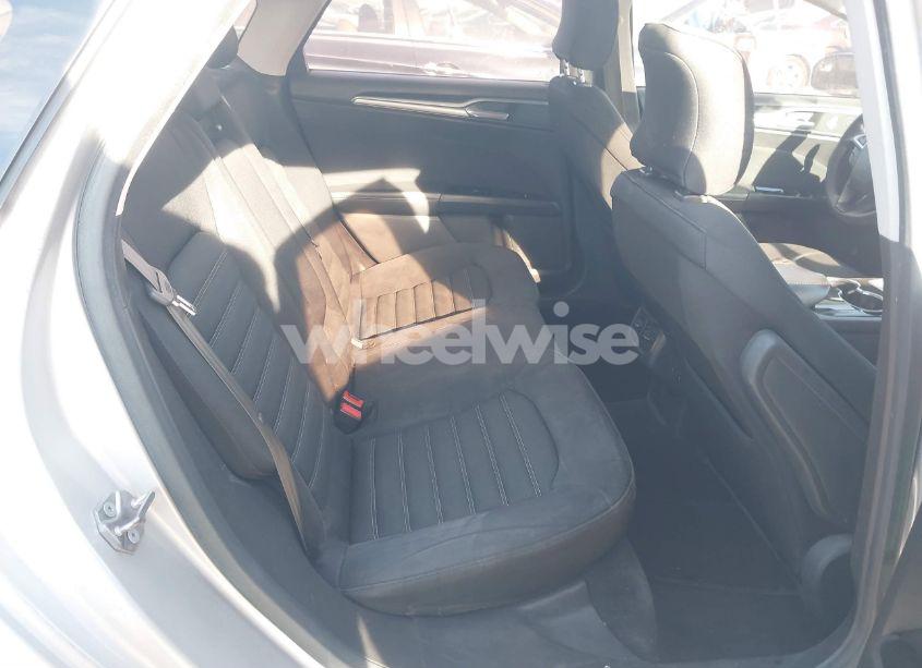 Photo 8 of 2015 Ford Fusion SE (VIN 3FA6P0H71FR292392)