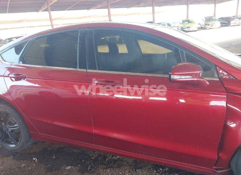 Photo 12 of 2016 Ford Fusion SE (VIN 3FA6P0H71GR113897)