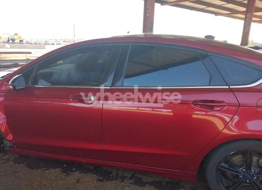 Photo 13 of 2016 Ford Fusion SE (VIN 3FA6P0H71GR113897)