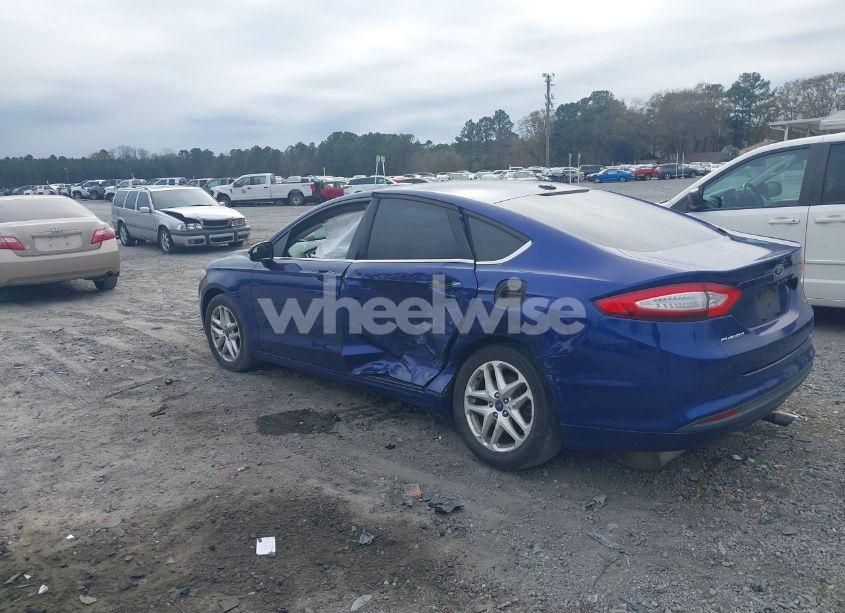 Photo 3 of 2016 Ford Fusion SE (VIN 3FA6P0H71GR121062)