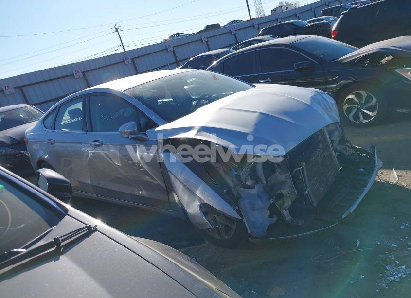 Photo 13 of 2016 Ford Fusion SE (VIN 3FA6P0H71GR129579)