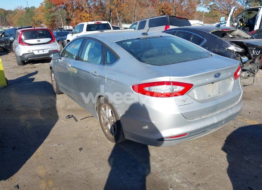Photo 3 of 2016 Ford Fusion SE (VIN 3FA6P0H71GR129579)