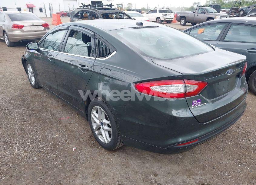 Photo 3 of 2016 Ford Fusion SE (VIN 3FA6P0H71GR138783)