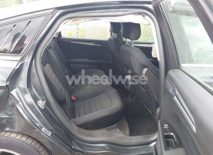 Photo 8 of 2016 Ford Fusion SE (VIN 3FA6P0H71GR138783)