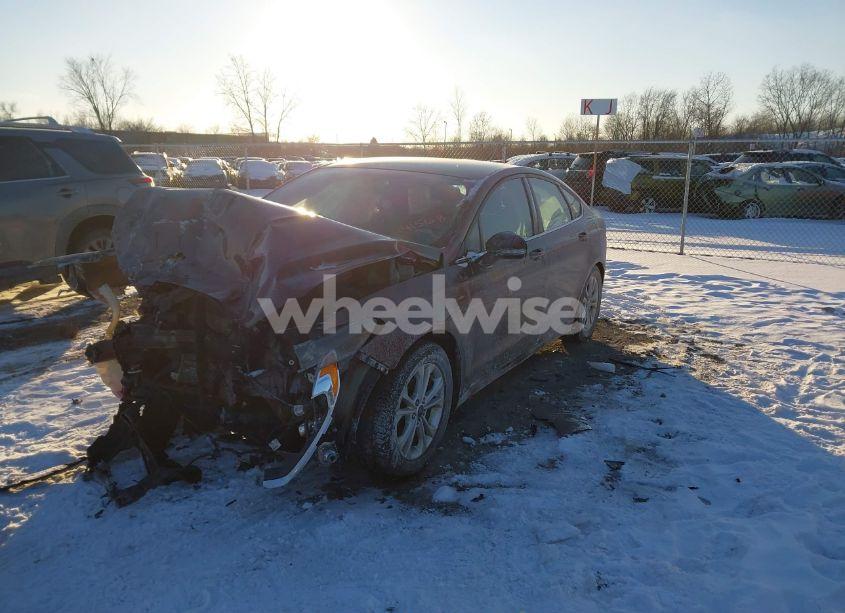 Photo 2 of 2016 Ford Fusion SE (VIN 3FA6P0H71GR141568)